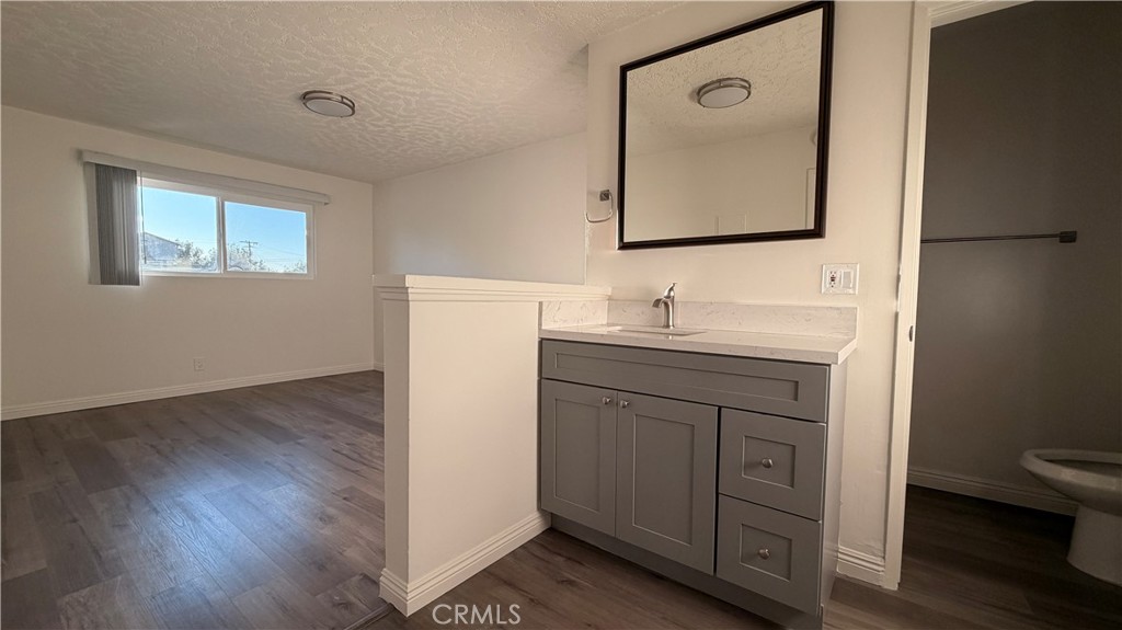 MLS #WS25275056 image #4