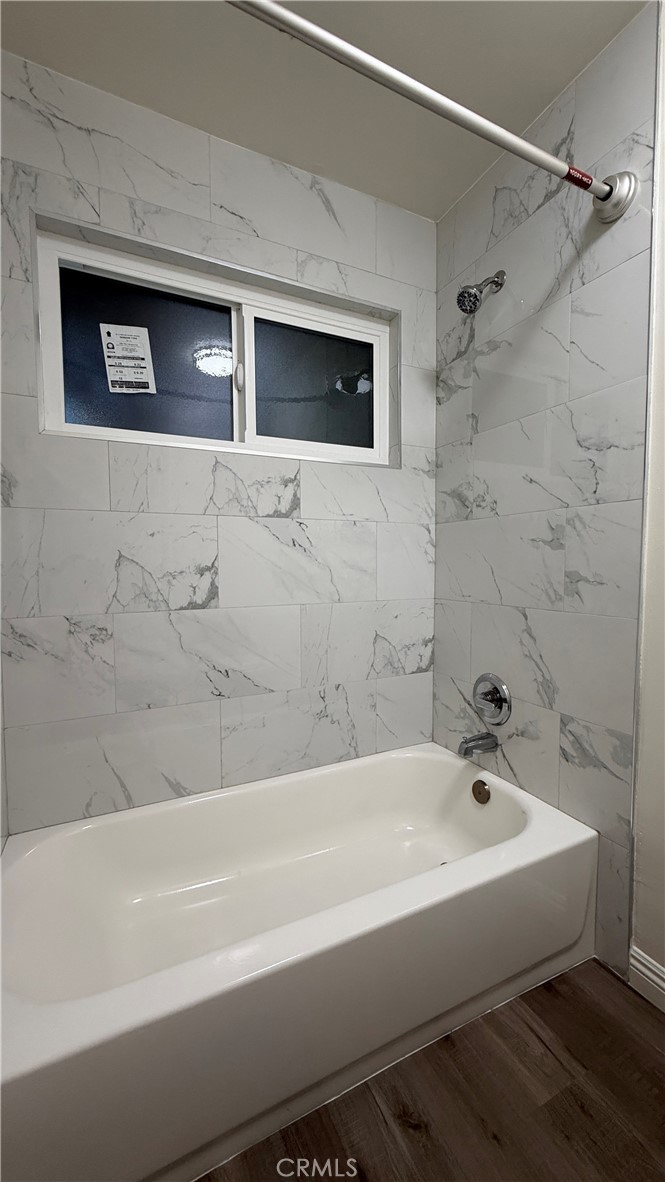 MLS #WS25275056 image #8