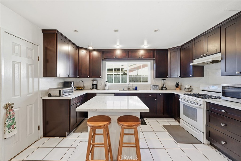 MLS #WS25275076 image #13