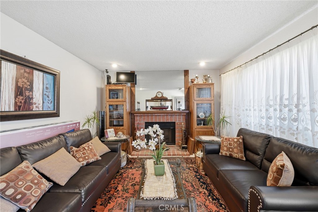 MLS #WS25275076 image #8