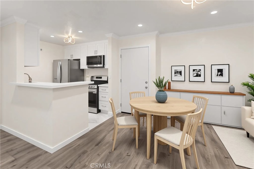 MLS #WS25275087 image #1