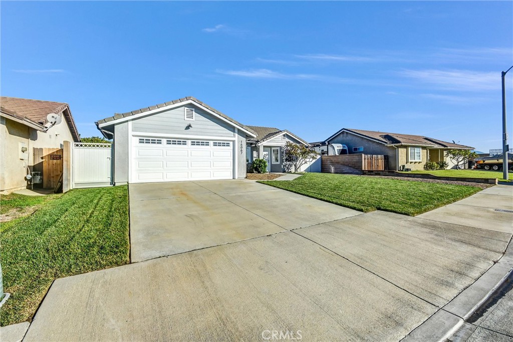 MLS #WS25275090 image #1