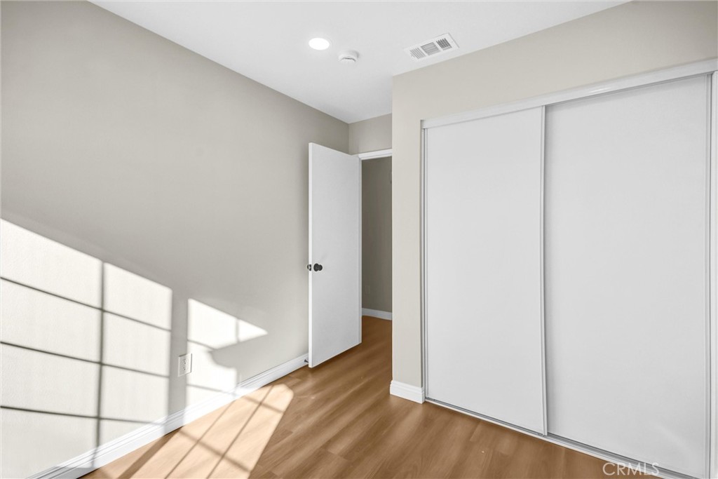 MLS #WS25275090 image #13