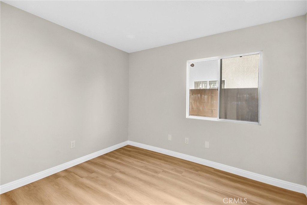 MLS #WS25275090 image #18