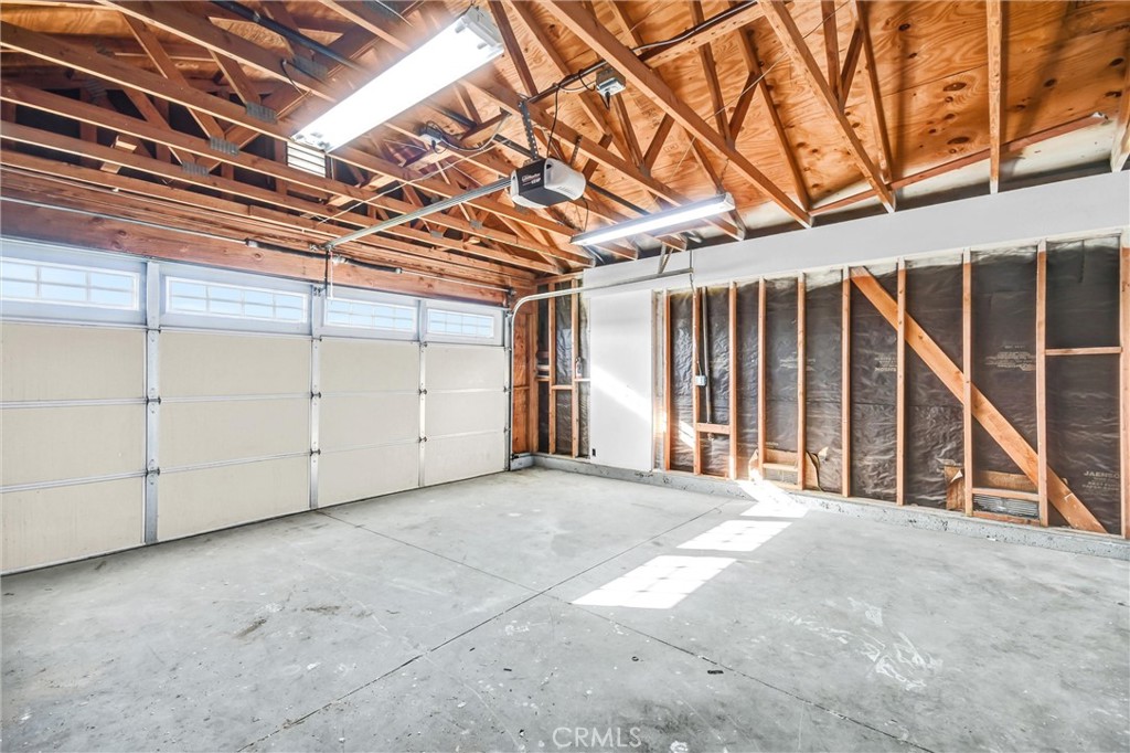 MLS #WS25275090 image #24