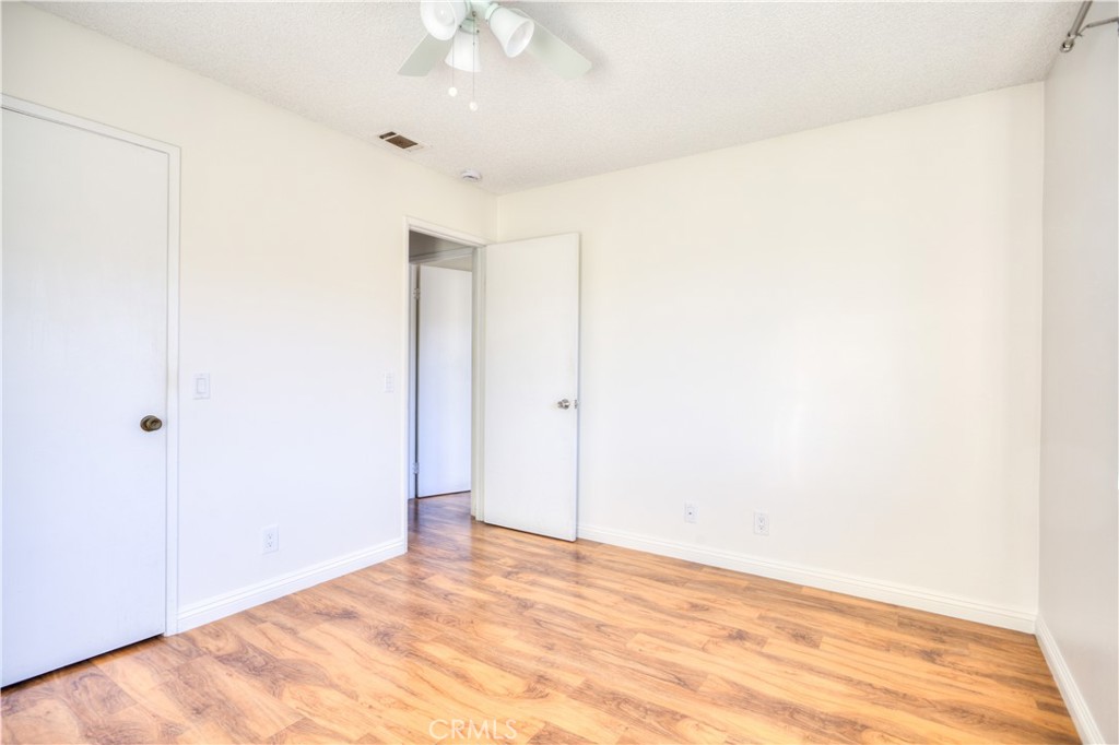 MLS #WS25275115 image #20