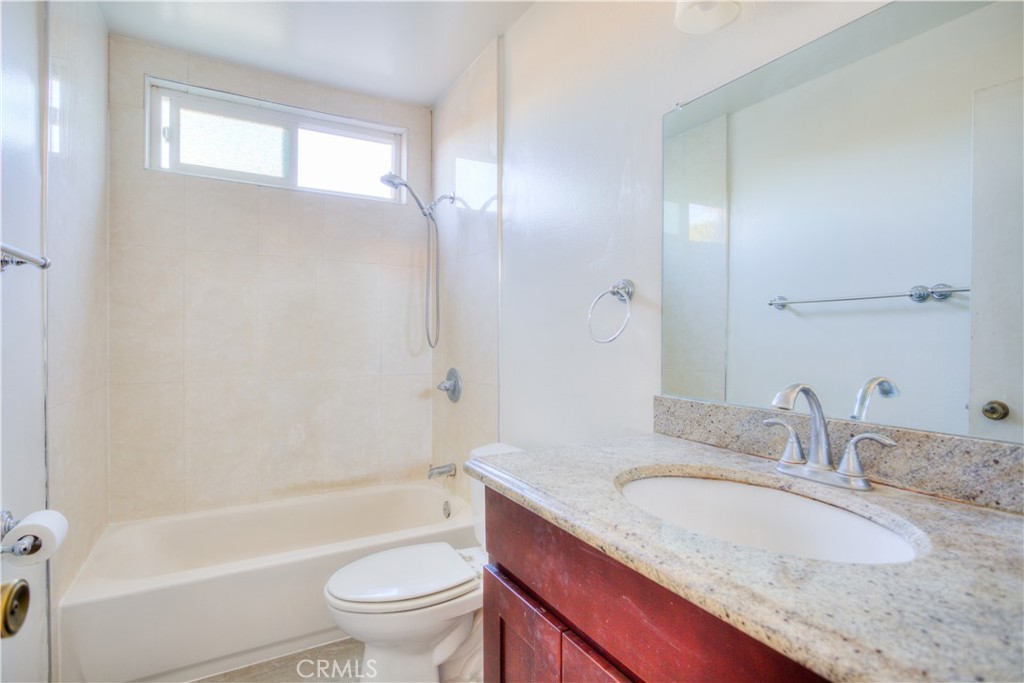 MLS #WS25275115 image #28