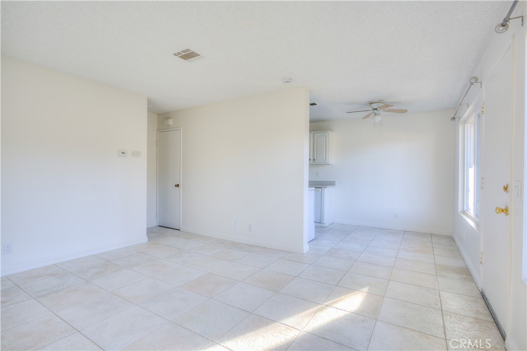 MLS #WS25275115 image #4