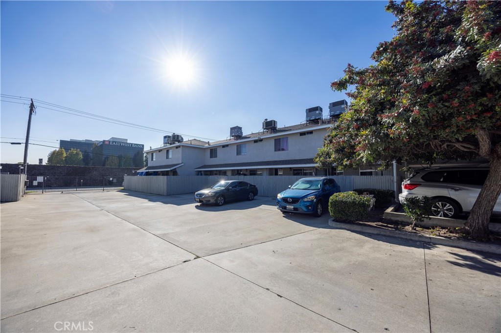 MLS #WS25275153 image #11