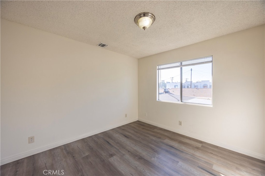 MLS #WS25275153 image #7