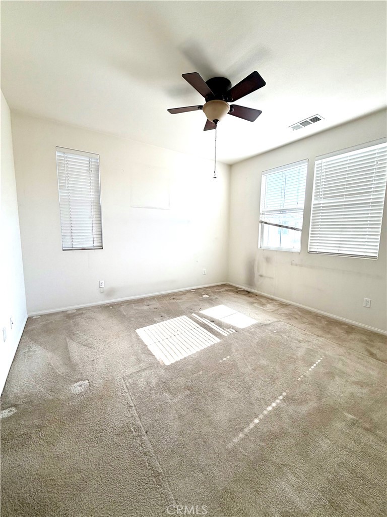 MLS #WS25275210 image #10