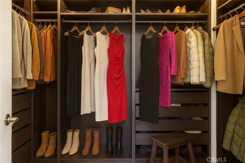 MLS #WS25275440 image #18