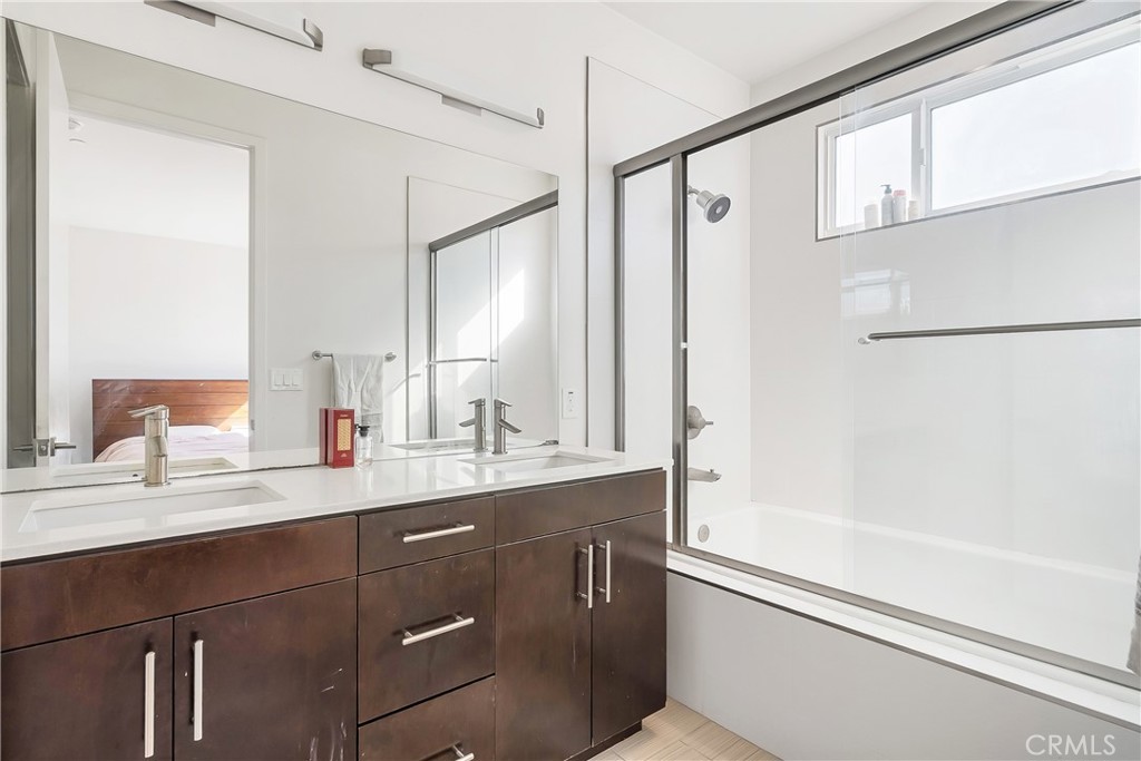 MLS #WS25275440 image #19