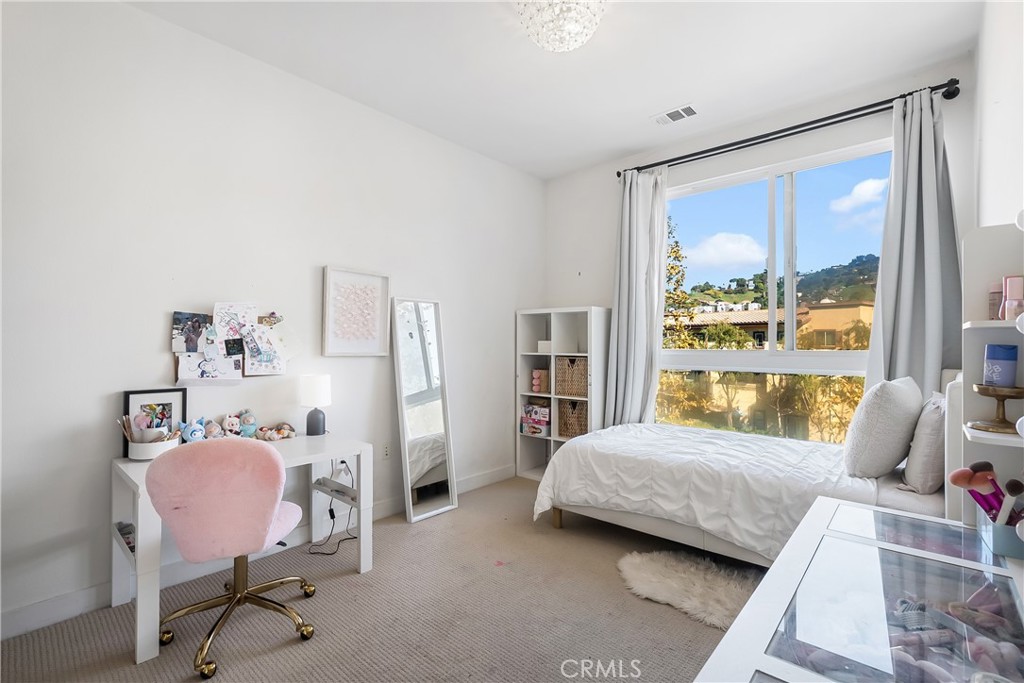 MLS #WS25275440 image #20