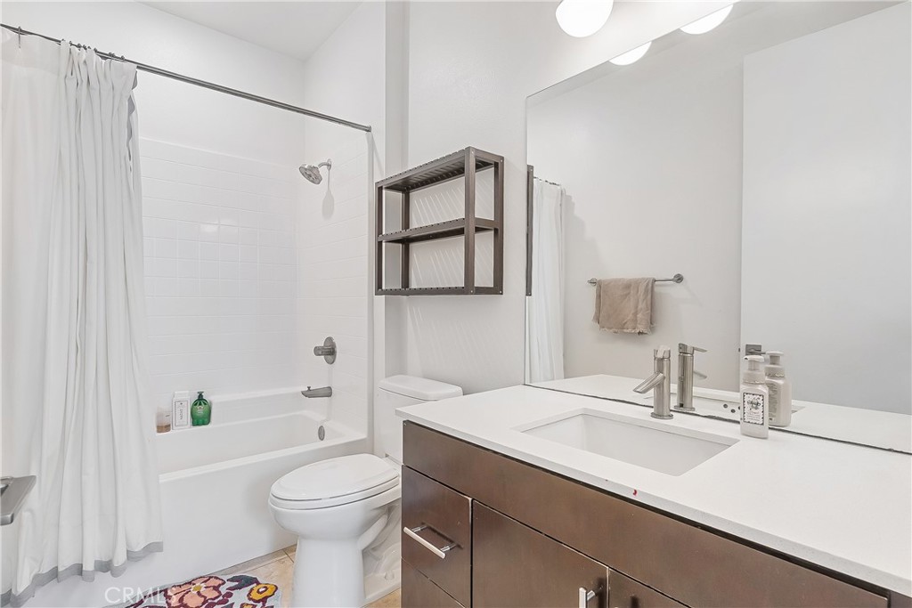 MLS #WS25275440 image #24