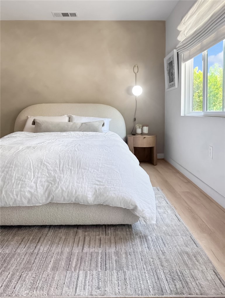 MLS #WS25275440 image #25