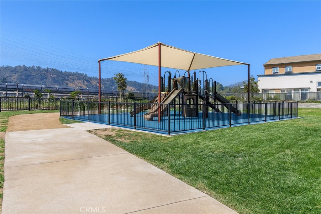 MLS #WS25275440 image #44