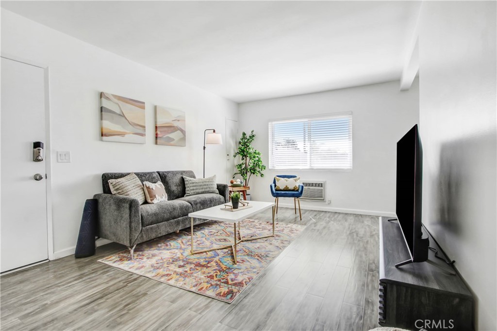 MLS #WS25275583 image #11