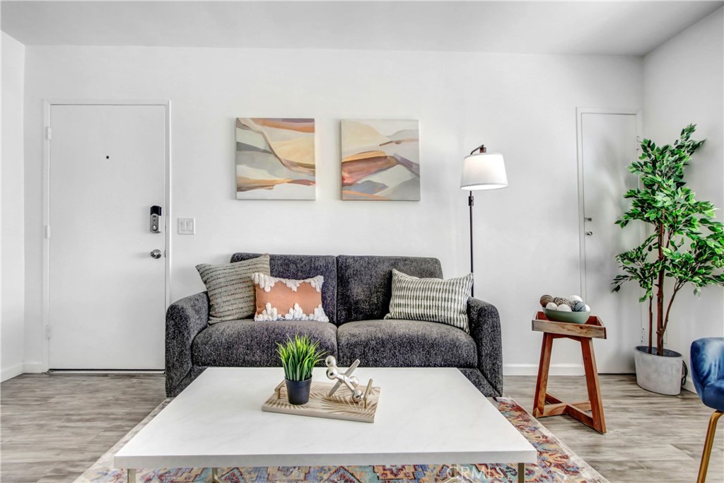 MLS #WS25275583 image #15