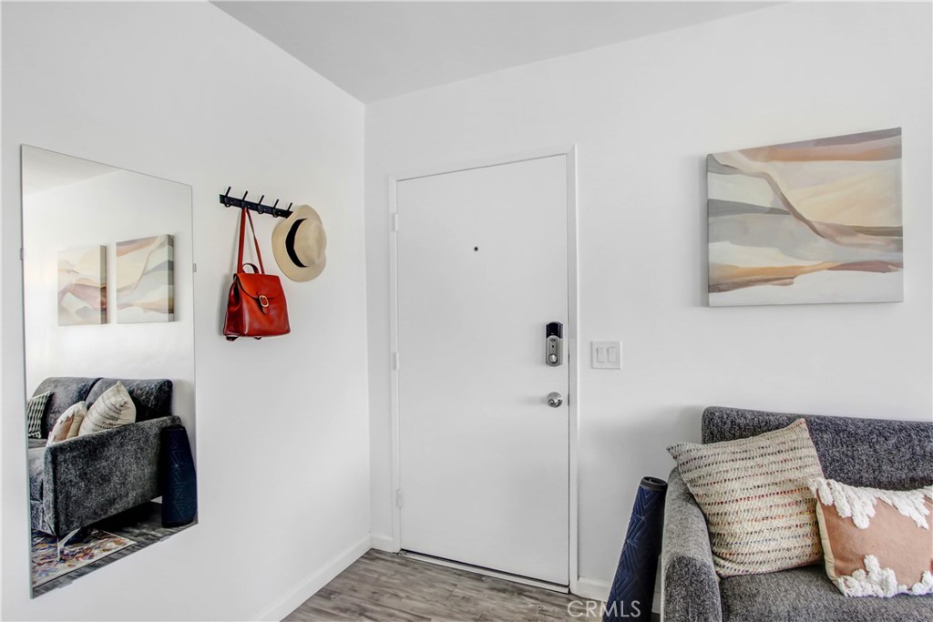 MLS #WS25275583 image #23