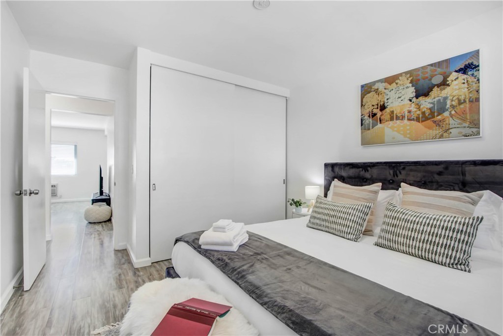 MLS #WS25275583 image #35