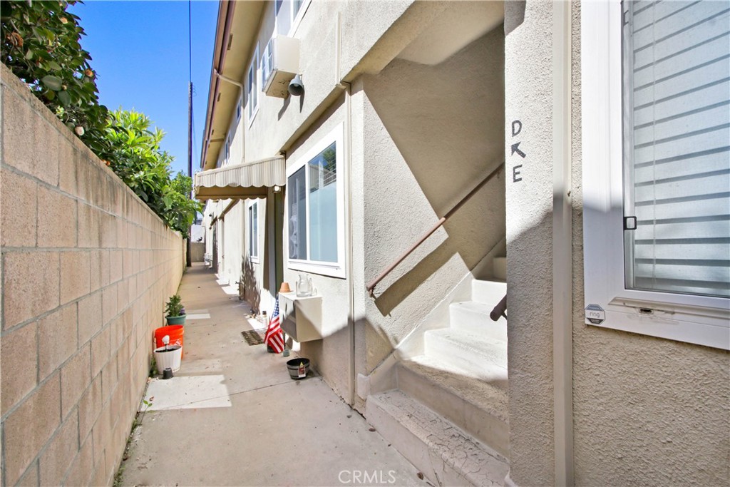 MLS #WS25275583 image #5