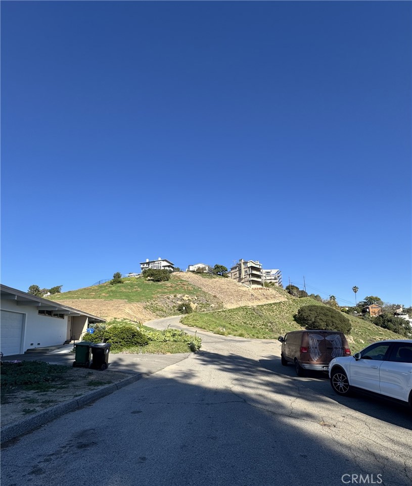 MLS #WS25275686 image #2