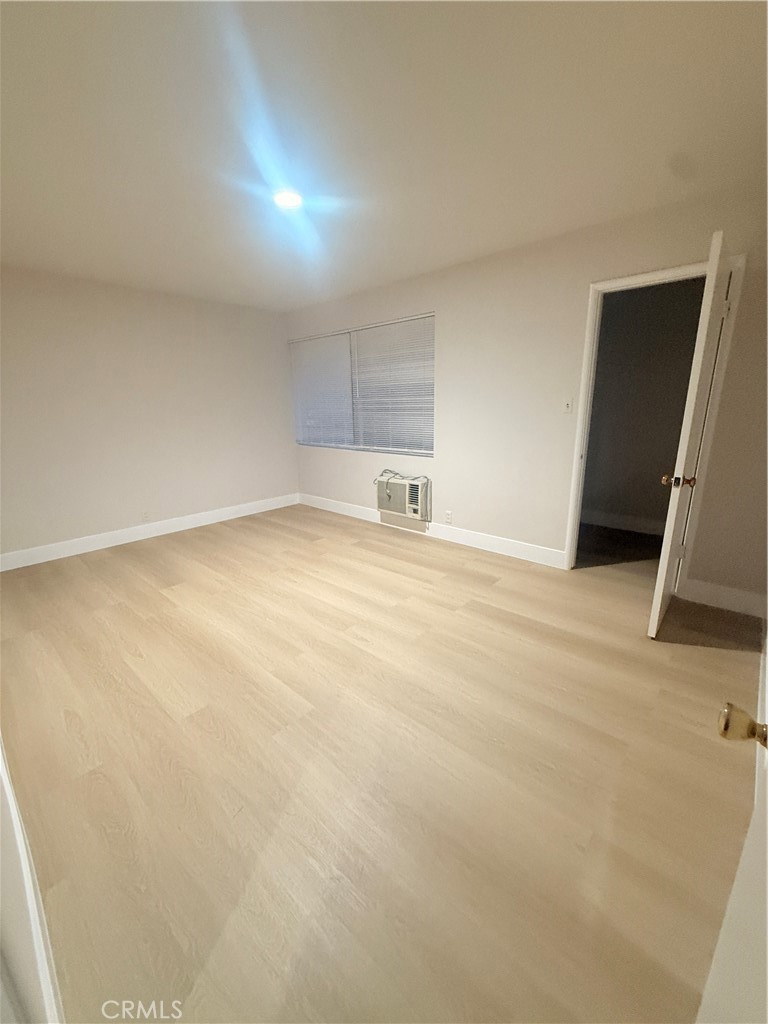 MLS #WS25275707 image #4