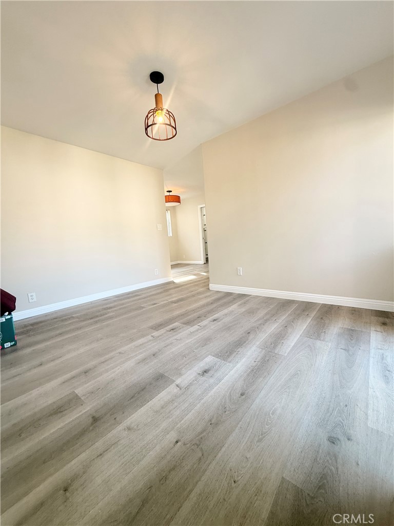 MLS #WS25275707 image #8