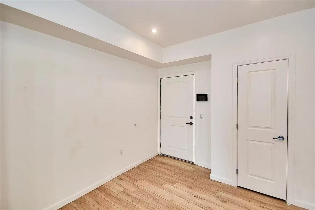 MLS #WS25275732 image #13