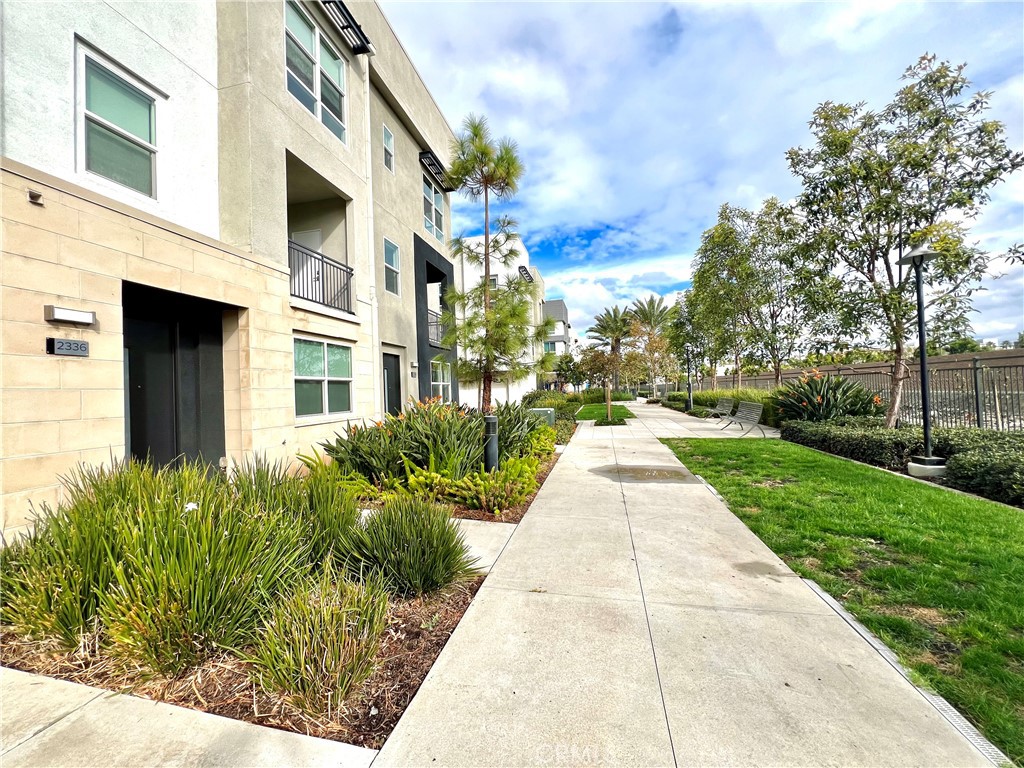 MLS #WS25275769 image #2