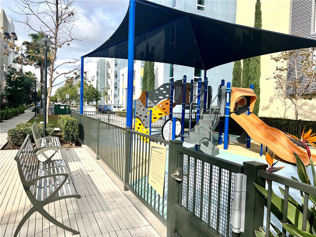 MLS #WS25275769 image #4