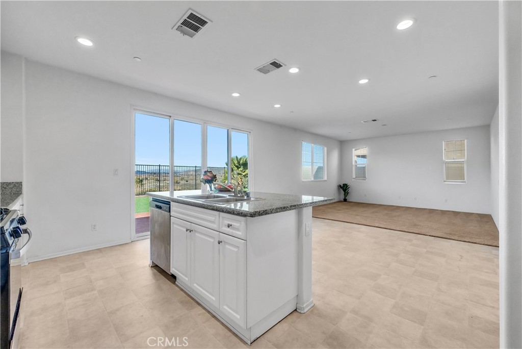 MLS #WS25275800 image #12