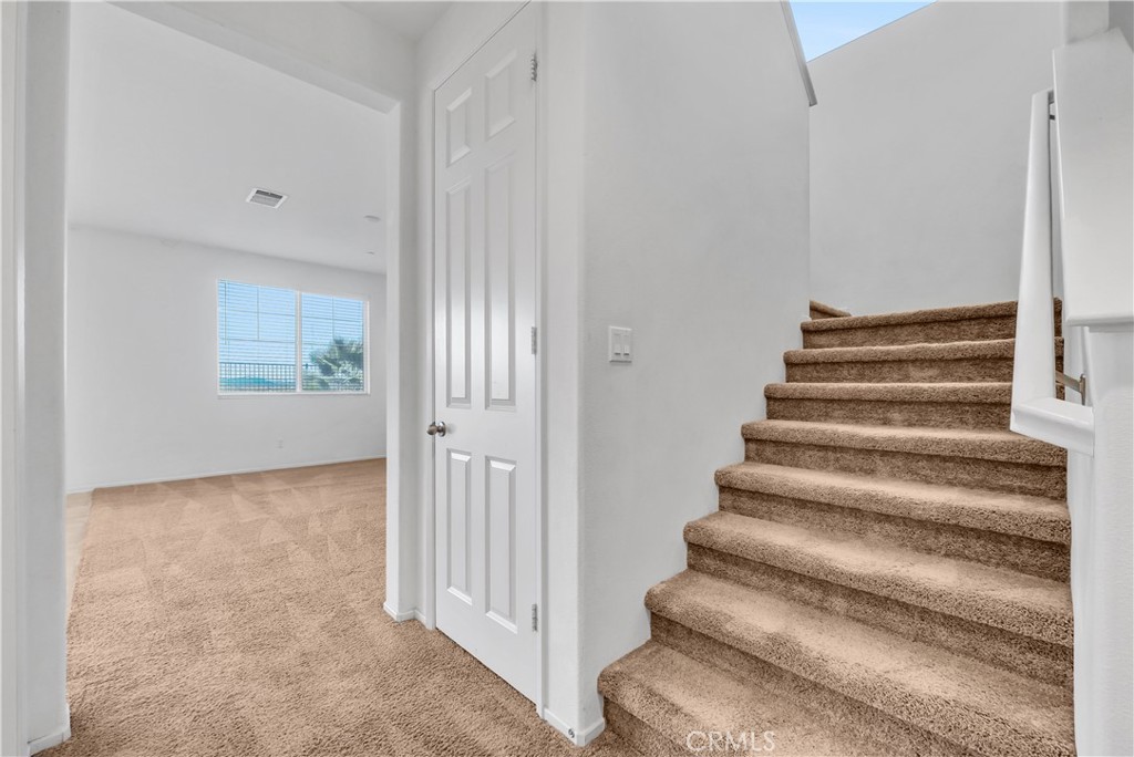 MLS #WS25275800 image #17