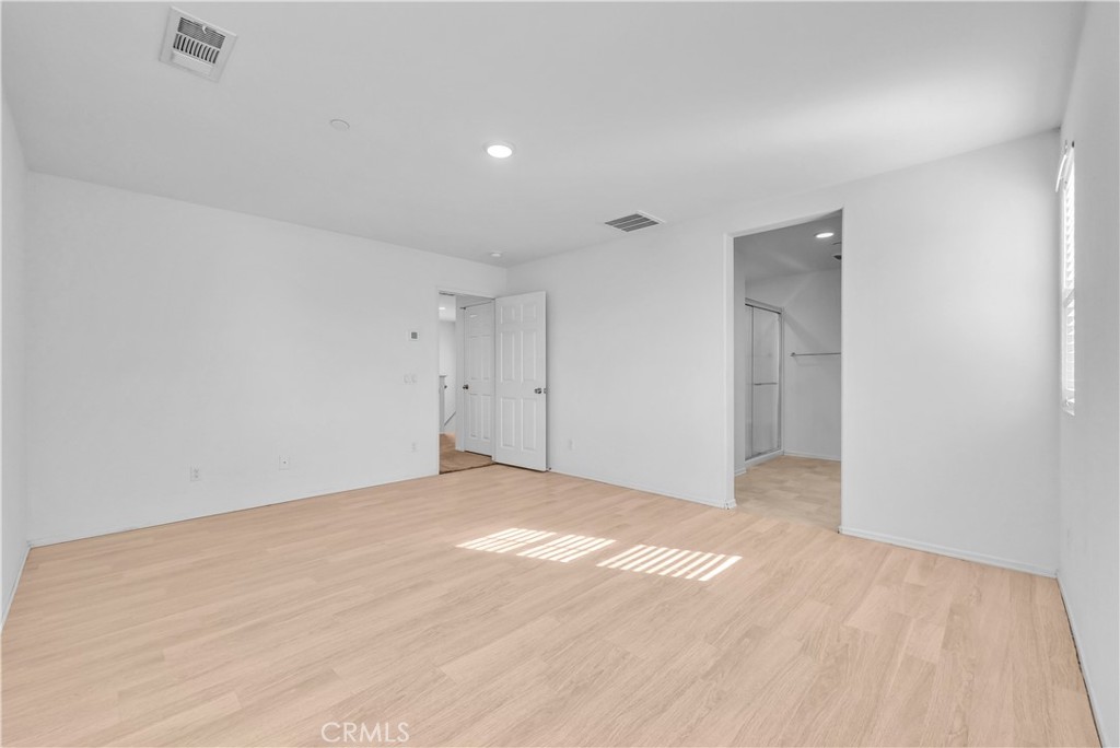 MLS #WS25275800 image #23