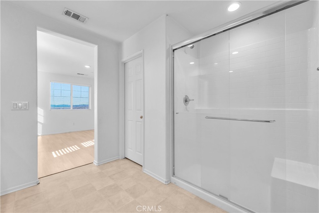 MLS #WS25275800 image #25