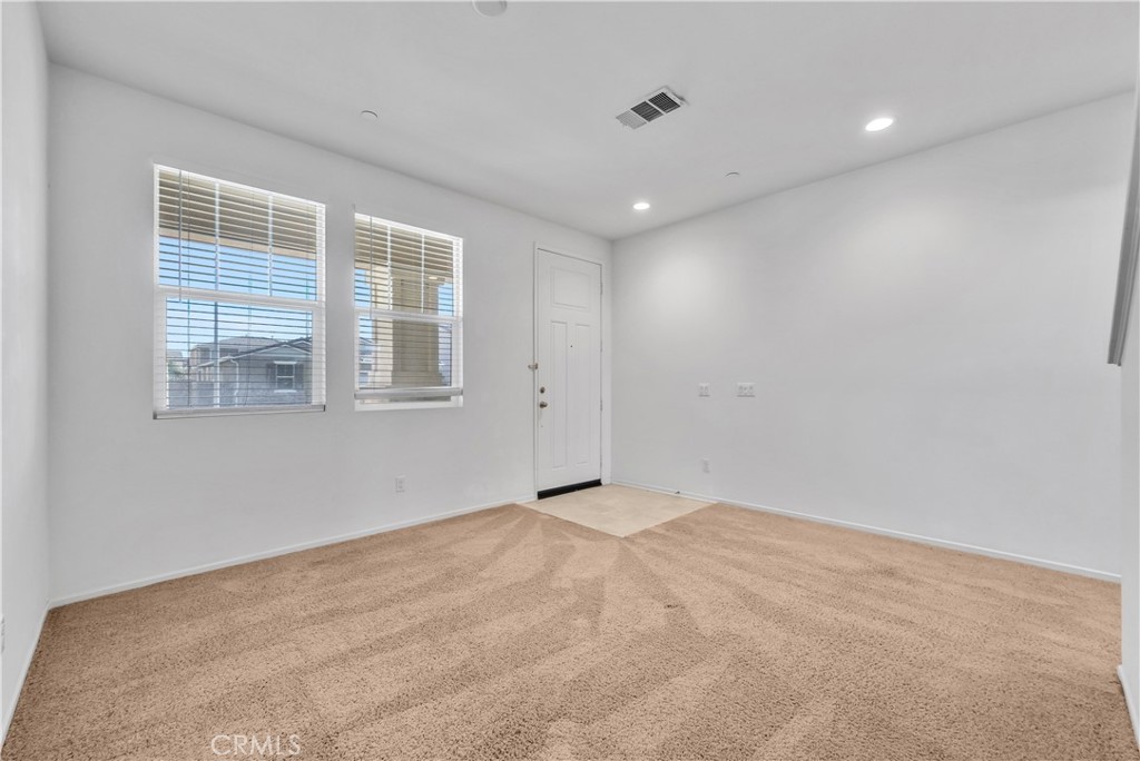 MLS #WS25275800 image #5