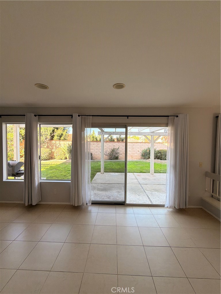 MLS #WS25275990 image #4