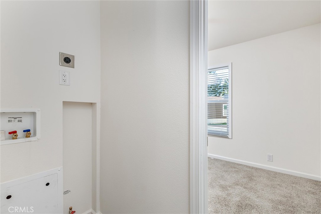 MLS #WS25276215 image #9