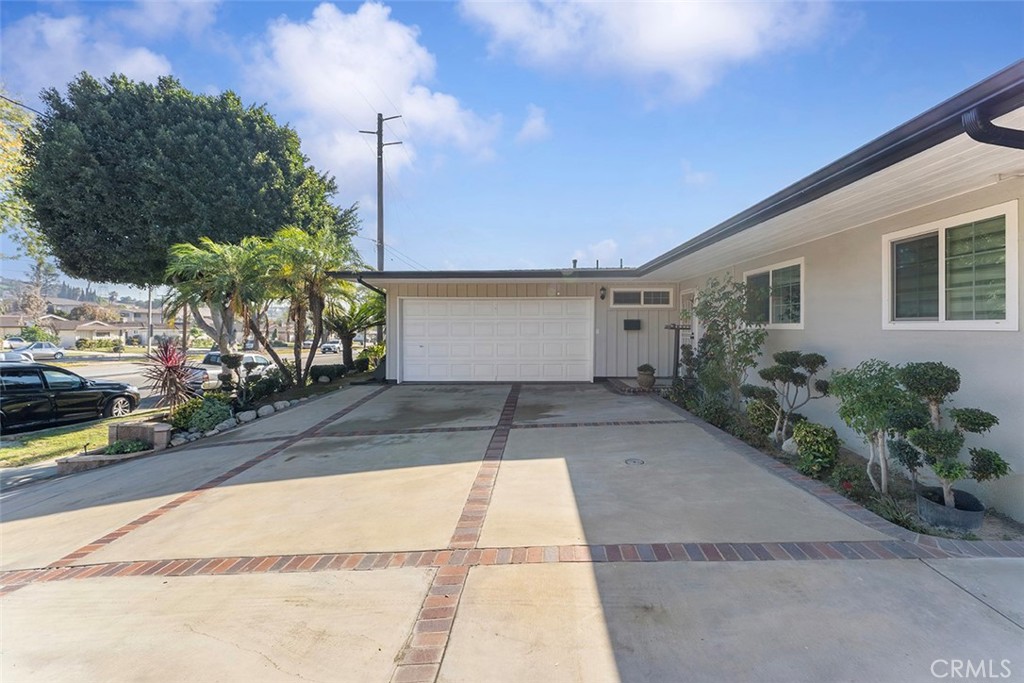 MLS #WS25276476 image #2