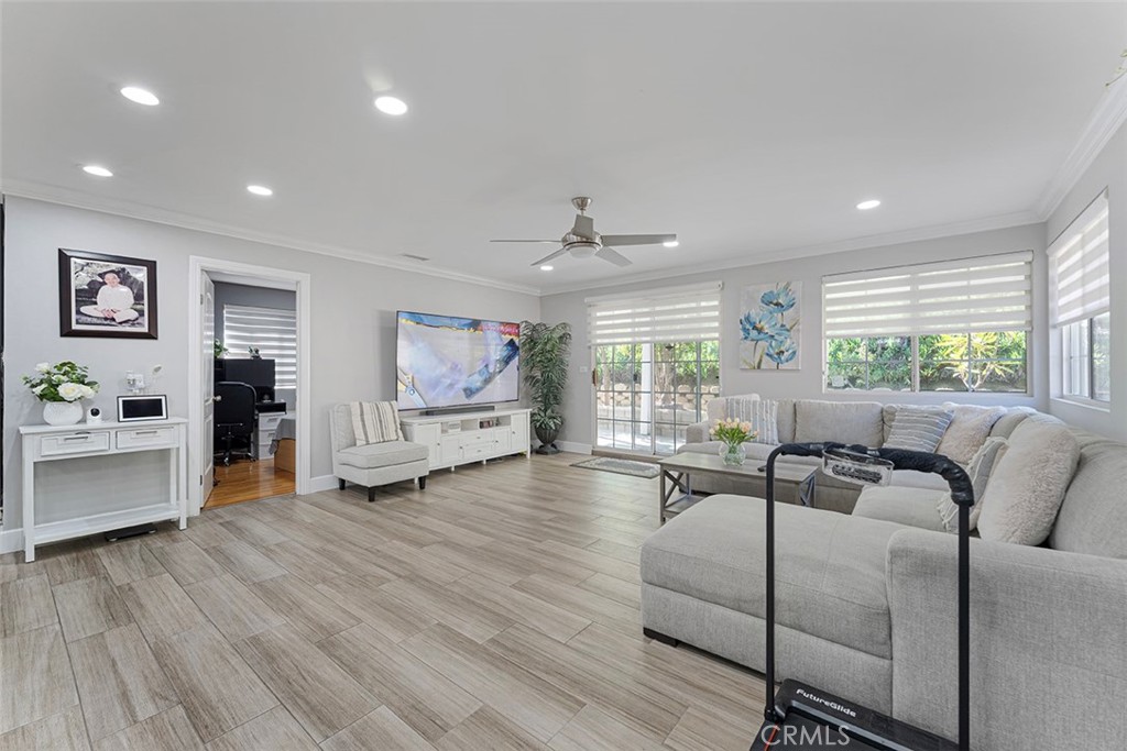 MLS #WS25276476 image #22