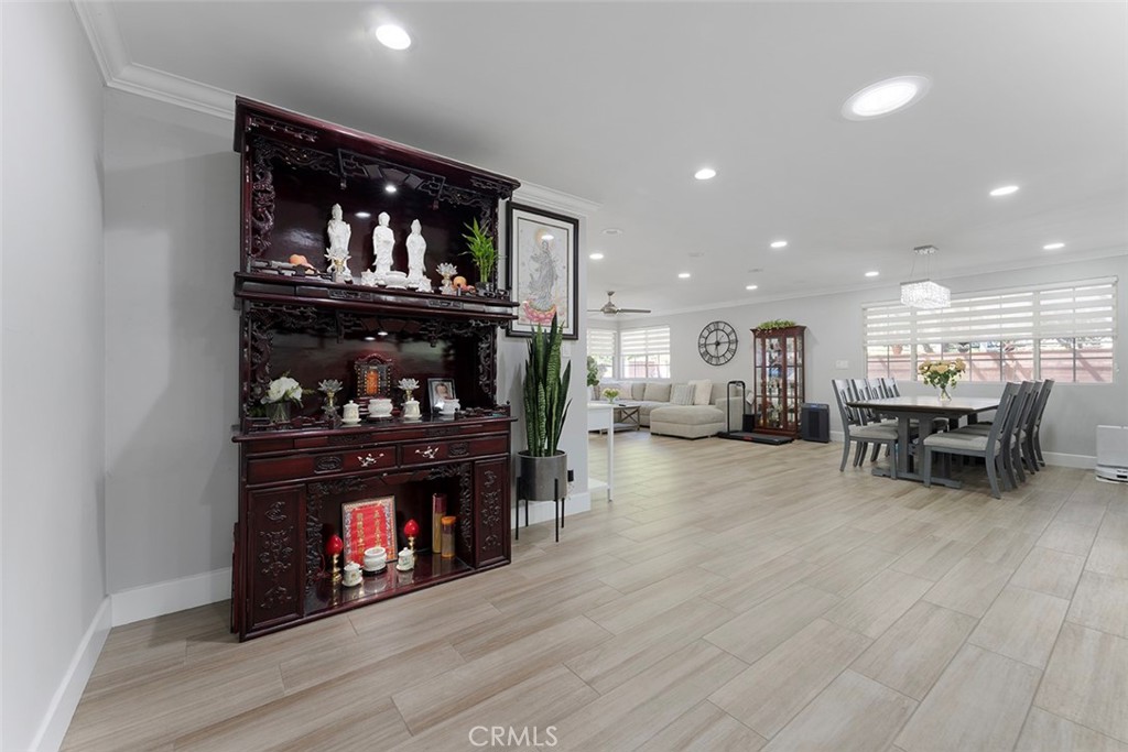 MLS #WS25276476 image #5