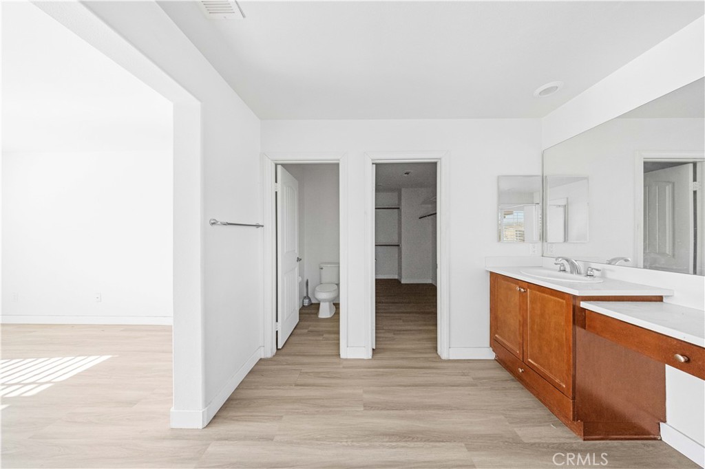 MLS #WS25276557 image #19