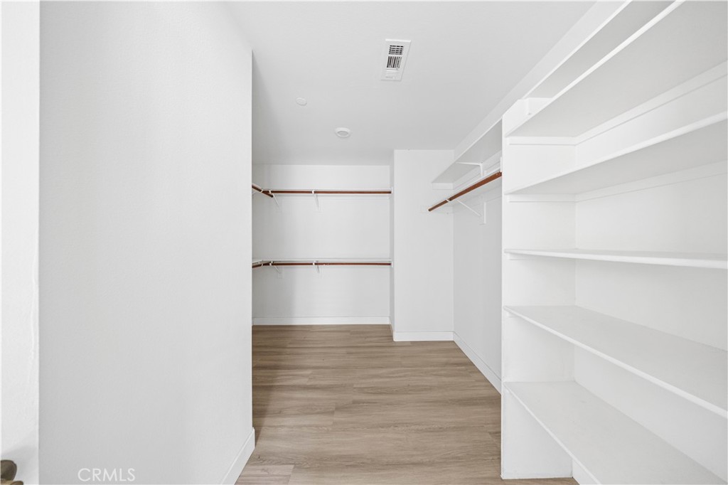 MLS #WS25276557 image #20