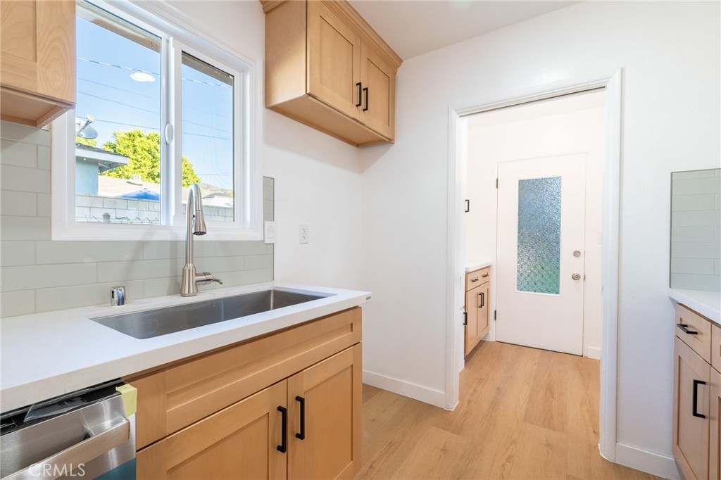 MLS #WS25276659 image #11