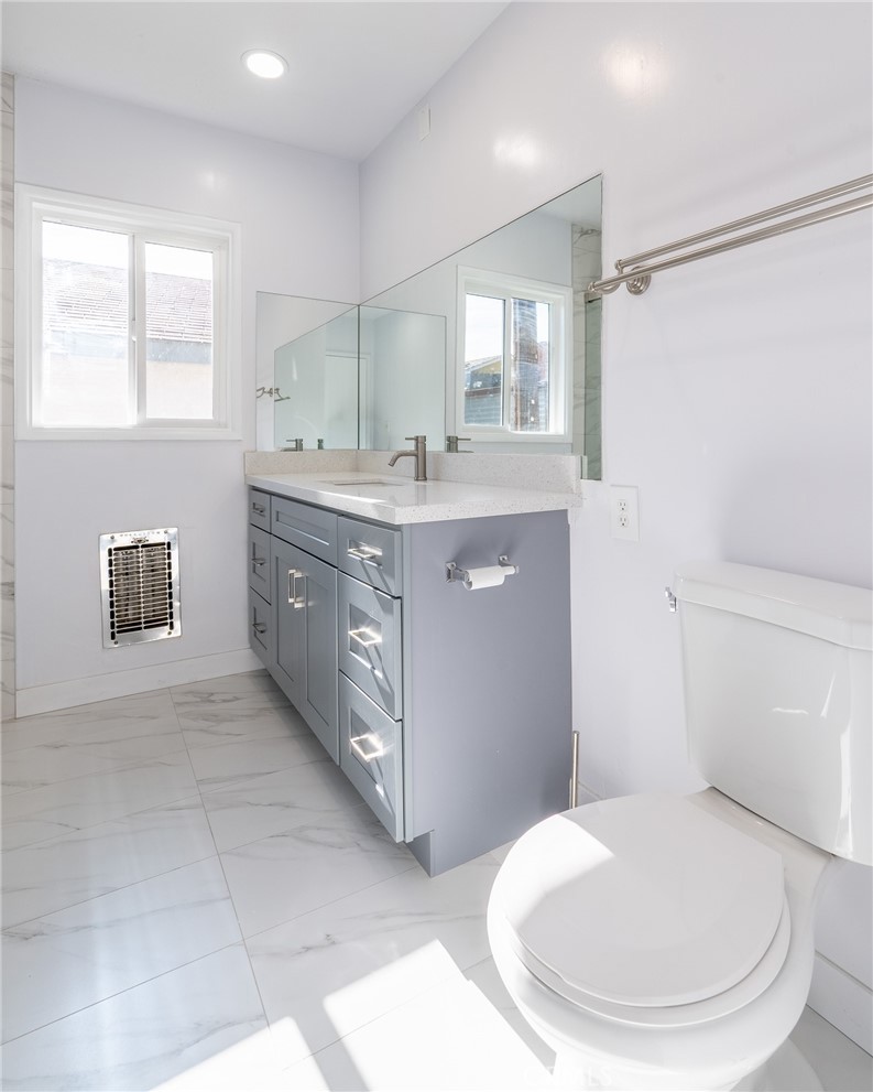 MLS #WS25276659 image #21