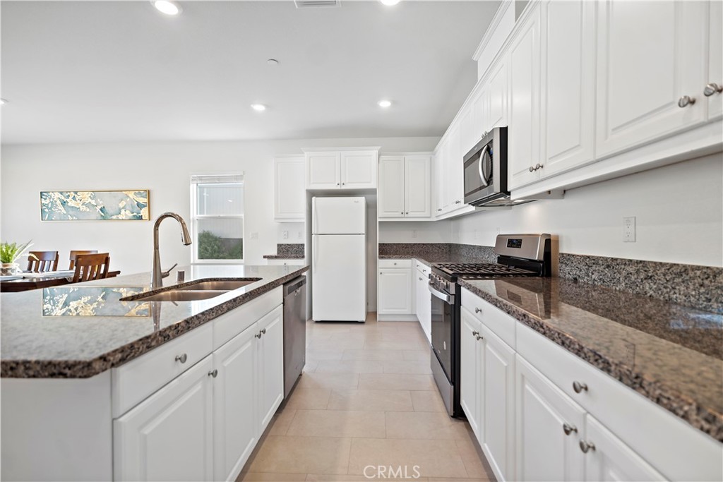 MLS #WS25276718 image #13