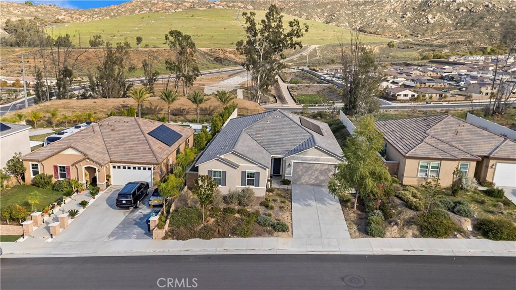 MLS #WS25276718 image #2