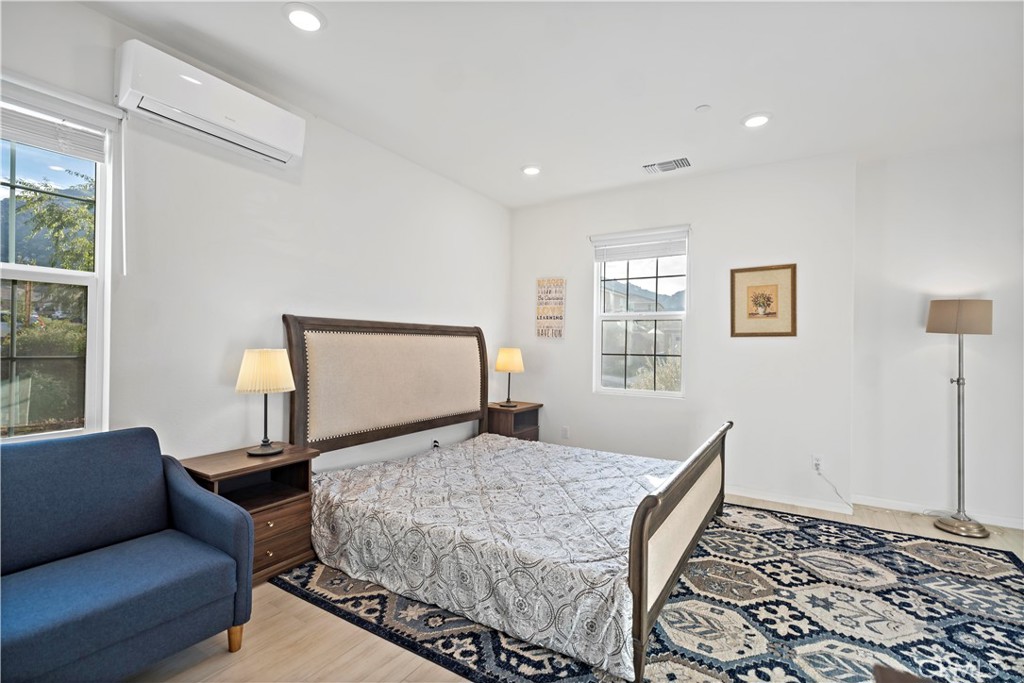 MLS #WS25276718 image #46