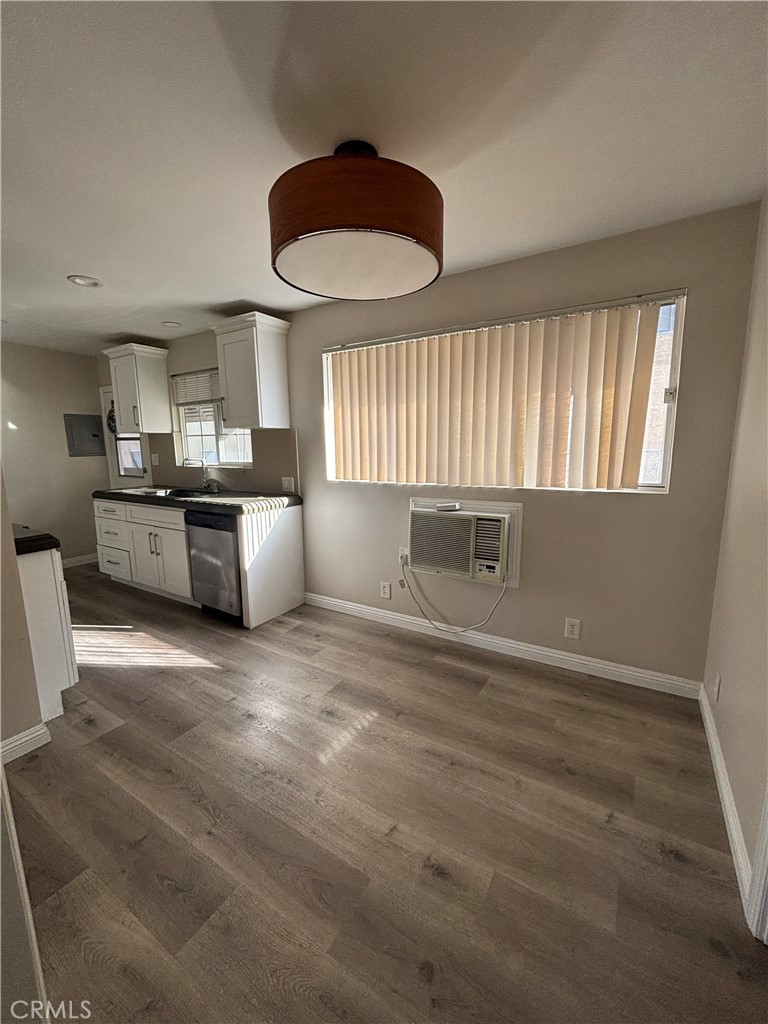 MLS #WS25276737 image #2